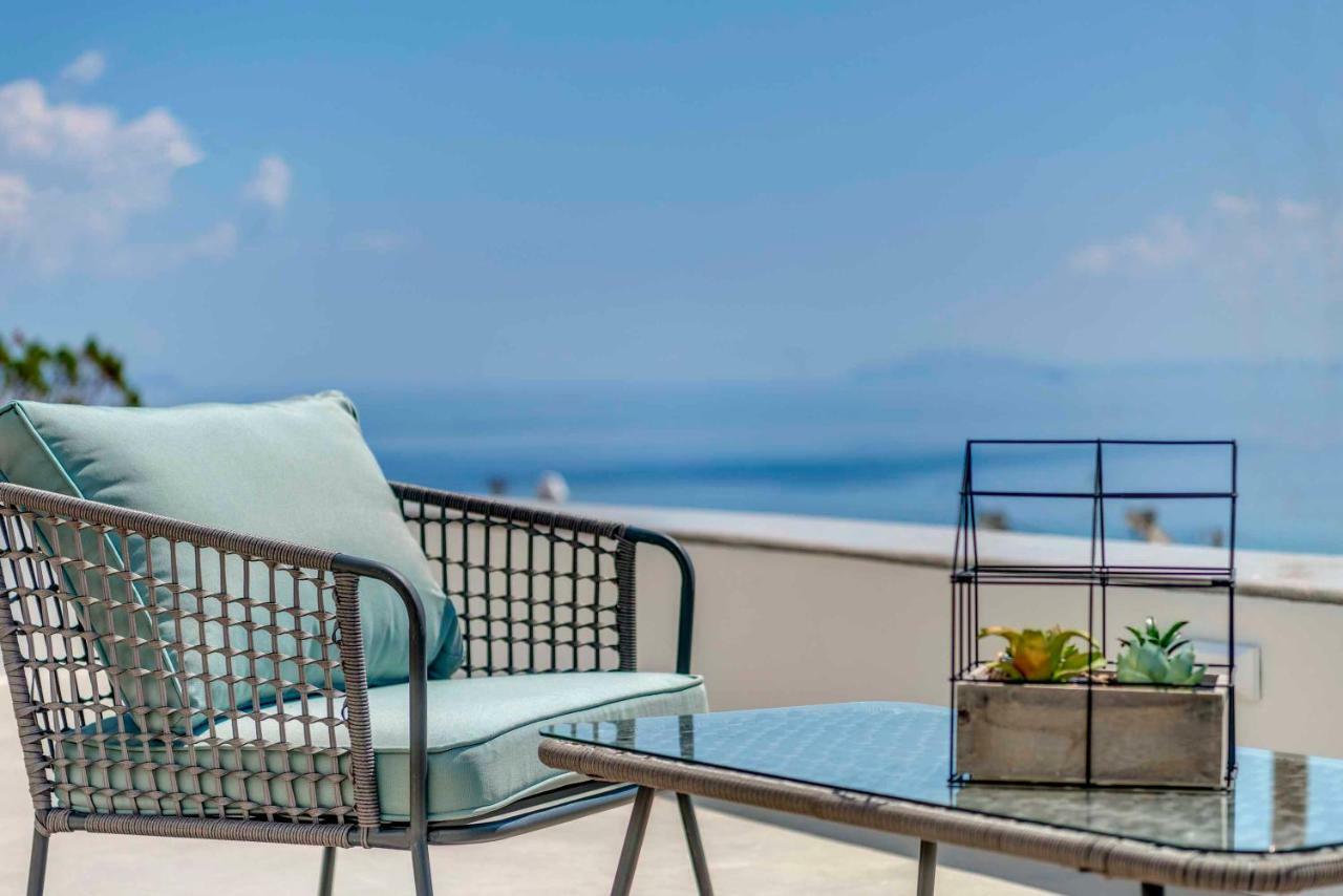 Villa Alba In Syros With Private Jacuzzi 아졸림노스 외부 사진